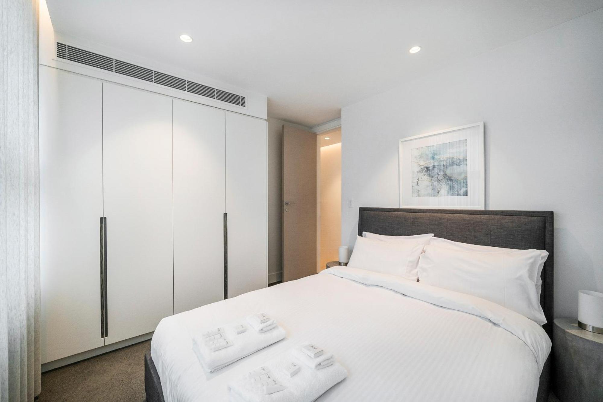 Apartment Inviting 2br Unit With Parking Near Coogee *