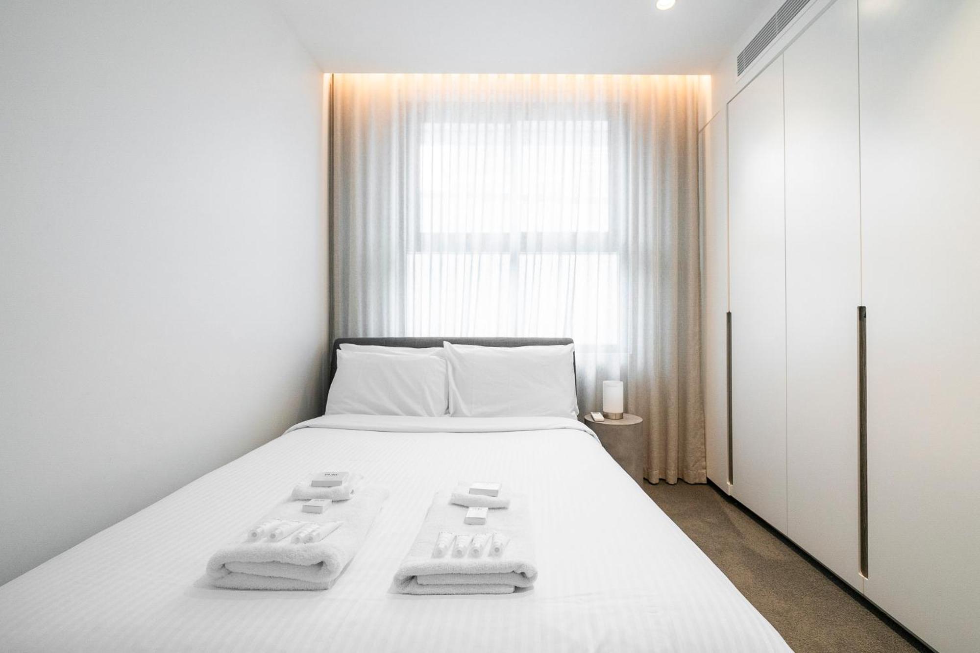 Inviting 2br Unit With Parking Near Coogee Sydney