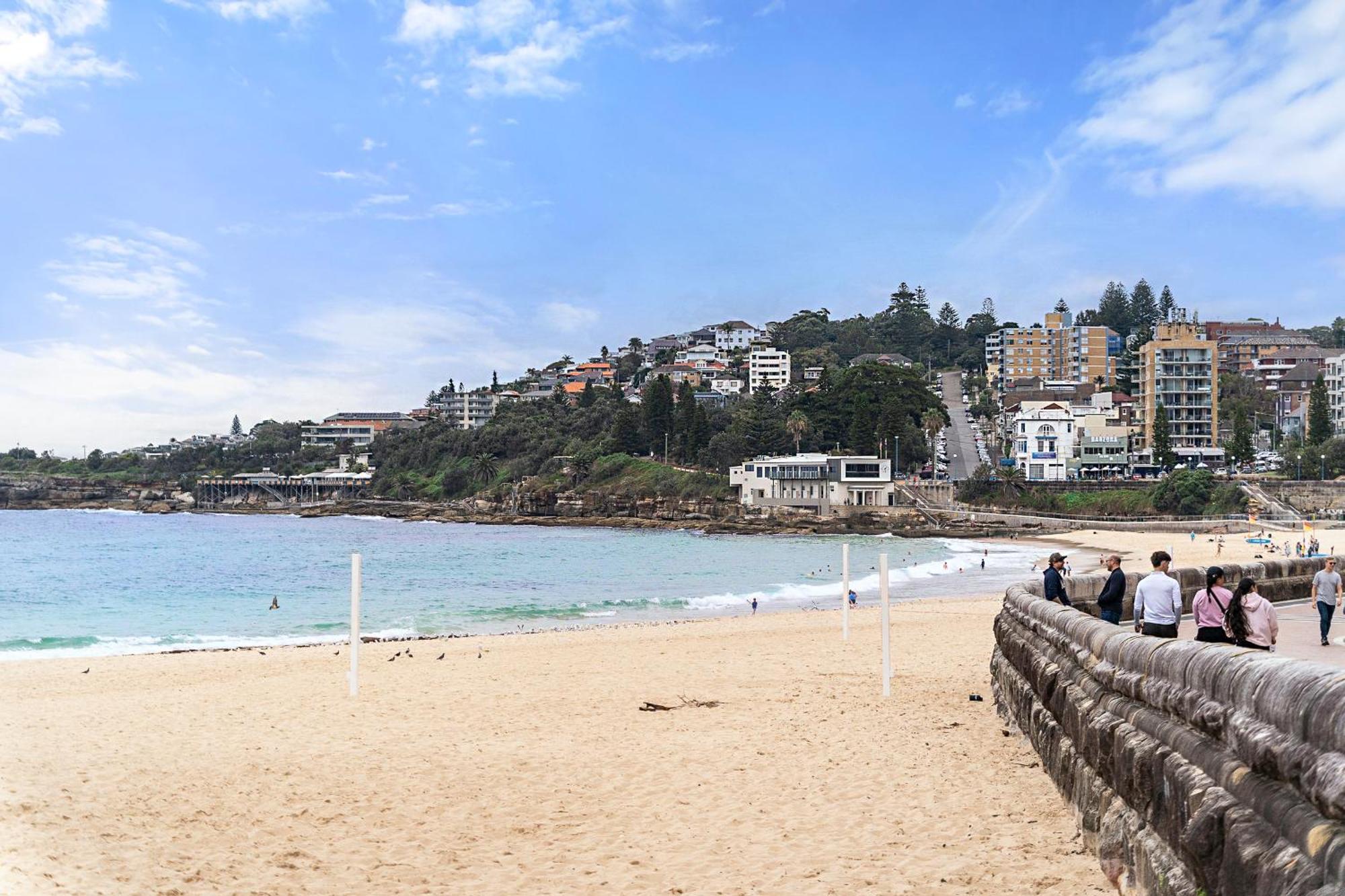 Apartment Inviting 2br Unit With Parking Near Coogee *