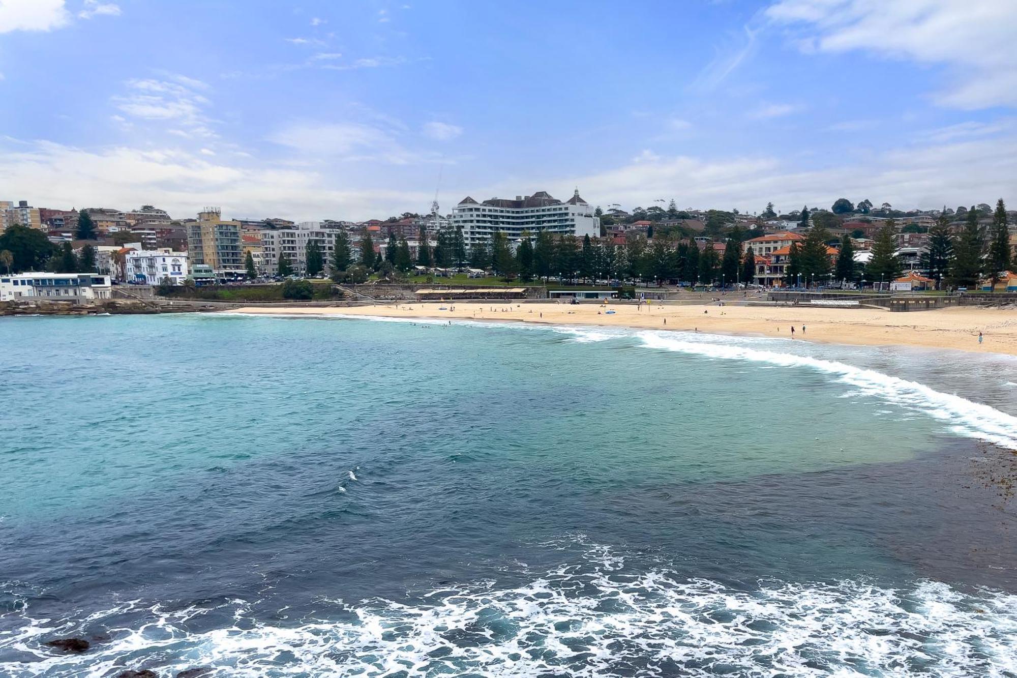 Apartment Inviting 2br Unit With Parking Near Coogee Sydney